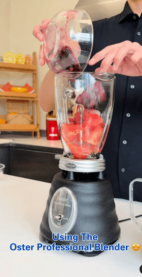 Power, speed, and summer flavor in every blend. ⚡🍓 Meet the Oster 30-Second Professional Blender—your shortcut to refreshingly smooth sips, from prep to pour in just 30 seconds.